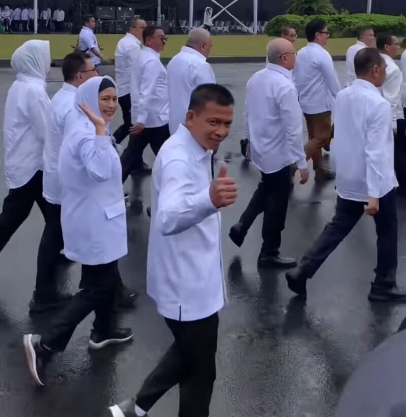 Bupati polman Syamsul mahmud dan wakil bupati andi nursyami masdar saat mengikuti gladi bersih di tugu Monas Jakarta pusat